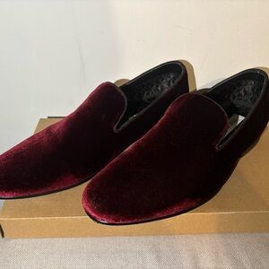 Steve Madden Laight Velvet Loafers in Burgundy (Wine)